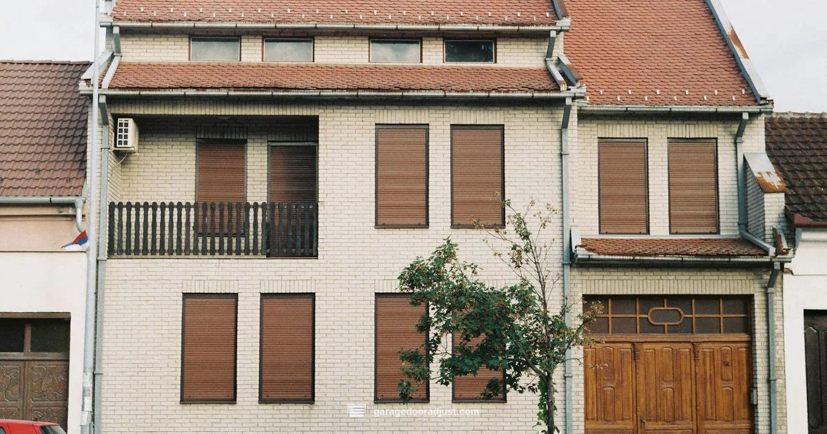 16x7 Size Guide - GarageDoorAdjust