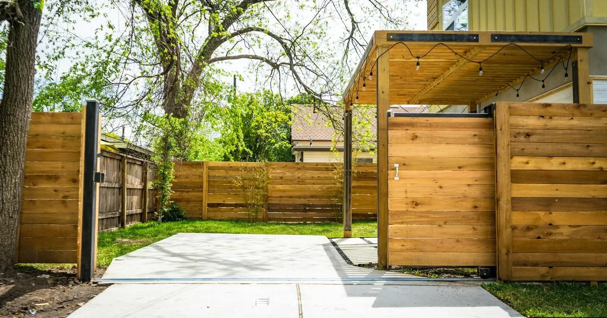 Garage Door Privacy - GarageDoorAdjust